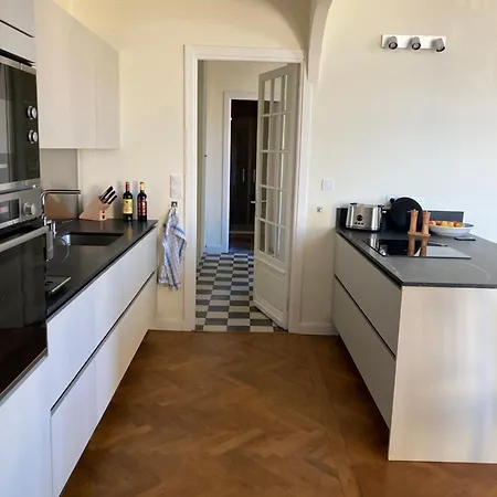 Wunderschoene In Jugendstilvilla Am Hafen Apartamento *