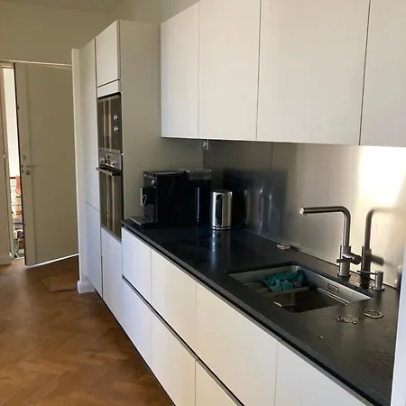 Wunderschoene In Jugendstilvilla Am Hafen Apartamento Nice