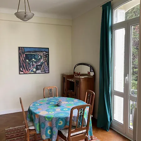 Wunderschoene In Jugendstilvilla Am Hafen Apartamento