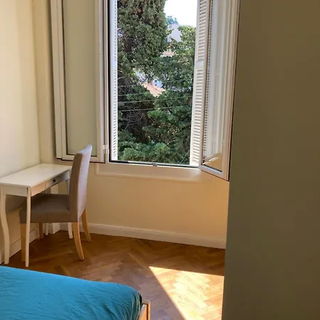 Wunderschoene In Jugendstilvilla Am Hafen * نيس