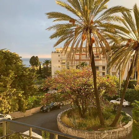 Wunderschoene In Jugendstilvilla Am Hafen