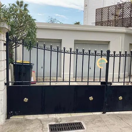 شقة Wunderschoene In Jugendstilvilla Am Hafen نيس