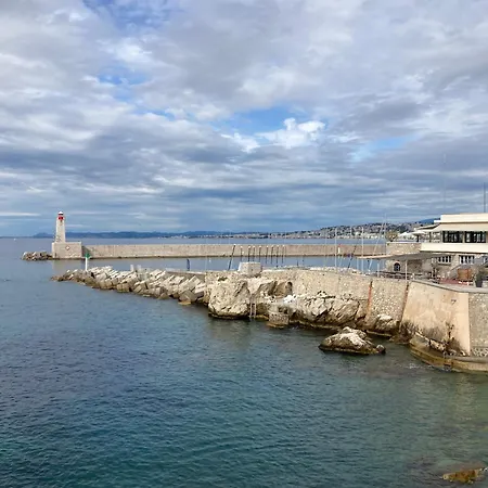 Wunderschoene In Jugendstilvilla Am Hafen * نيس